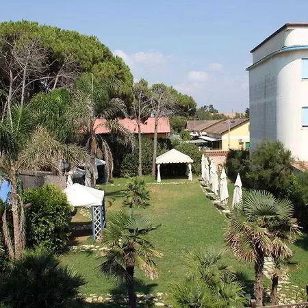 Üdülőközpont Club Sabbiadoro 4*