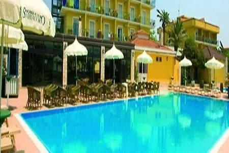 Club Sabbiadoro Üdülőközpont Battipaglia